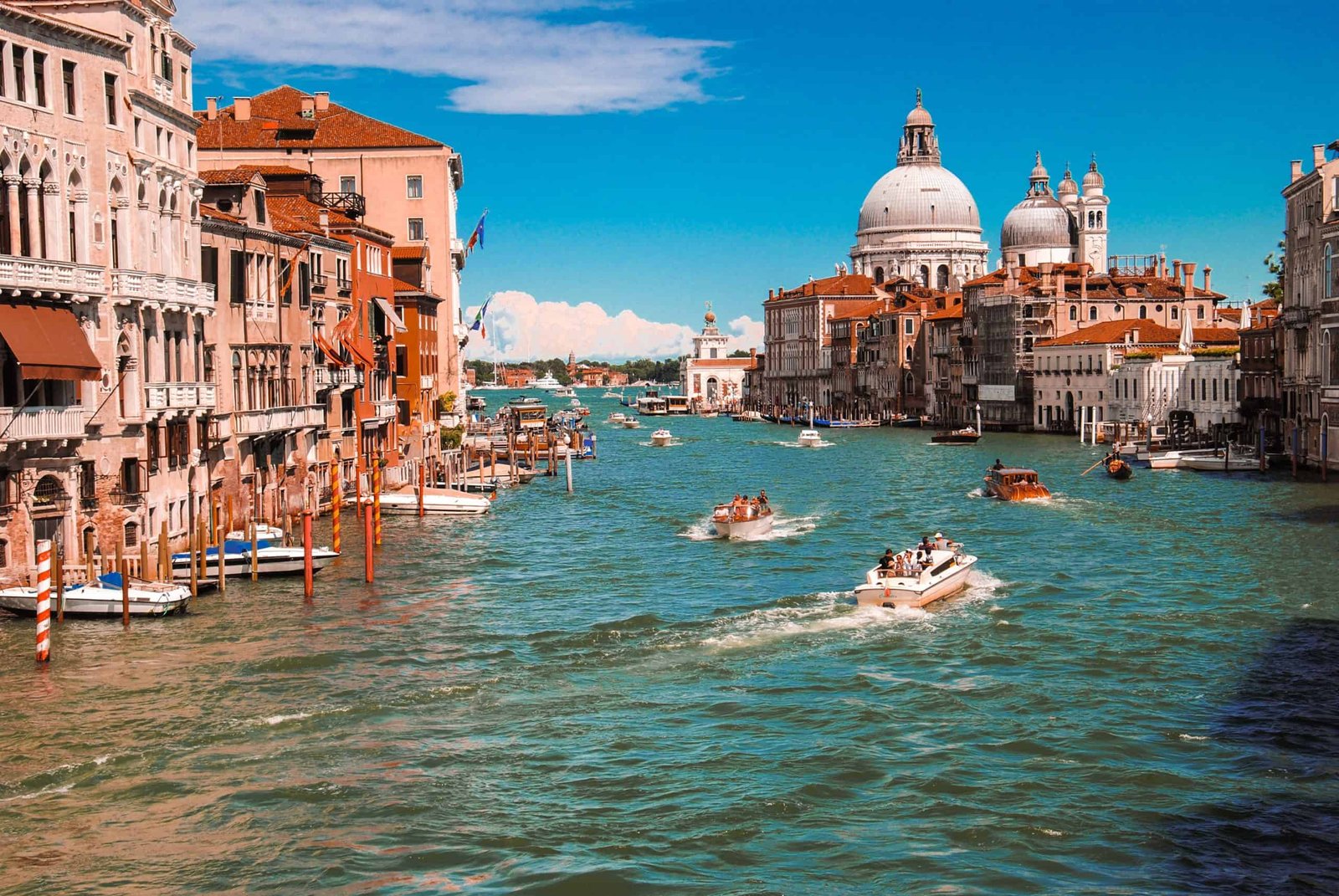 For first-timers in Venice planning a trip to the popular Italian attraction might have you wondering what the best things to do, how to save money, and why you should see the floating city? Here is everything you need to know, travel guides, top attractions, and budget tips to help you plan your vacation to Venice. Use this as your Venice bucket list! #italy #venice #bucketlist