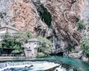 All you need is one day to fall in love with Bosnia and Herzegovina. Be welcomed by the locals and discover the historic charm of Mostar and Sarajevo. Here's why you should visit stunning Bosnia and Herzegovina. | #mostar #bosniaandherzegovina #balkantour #balkans 