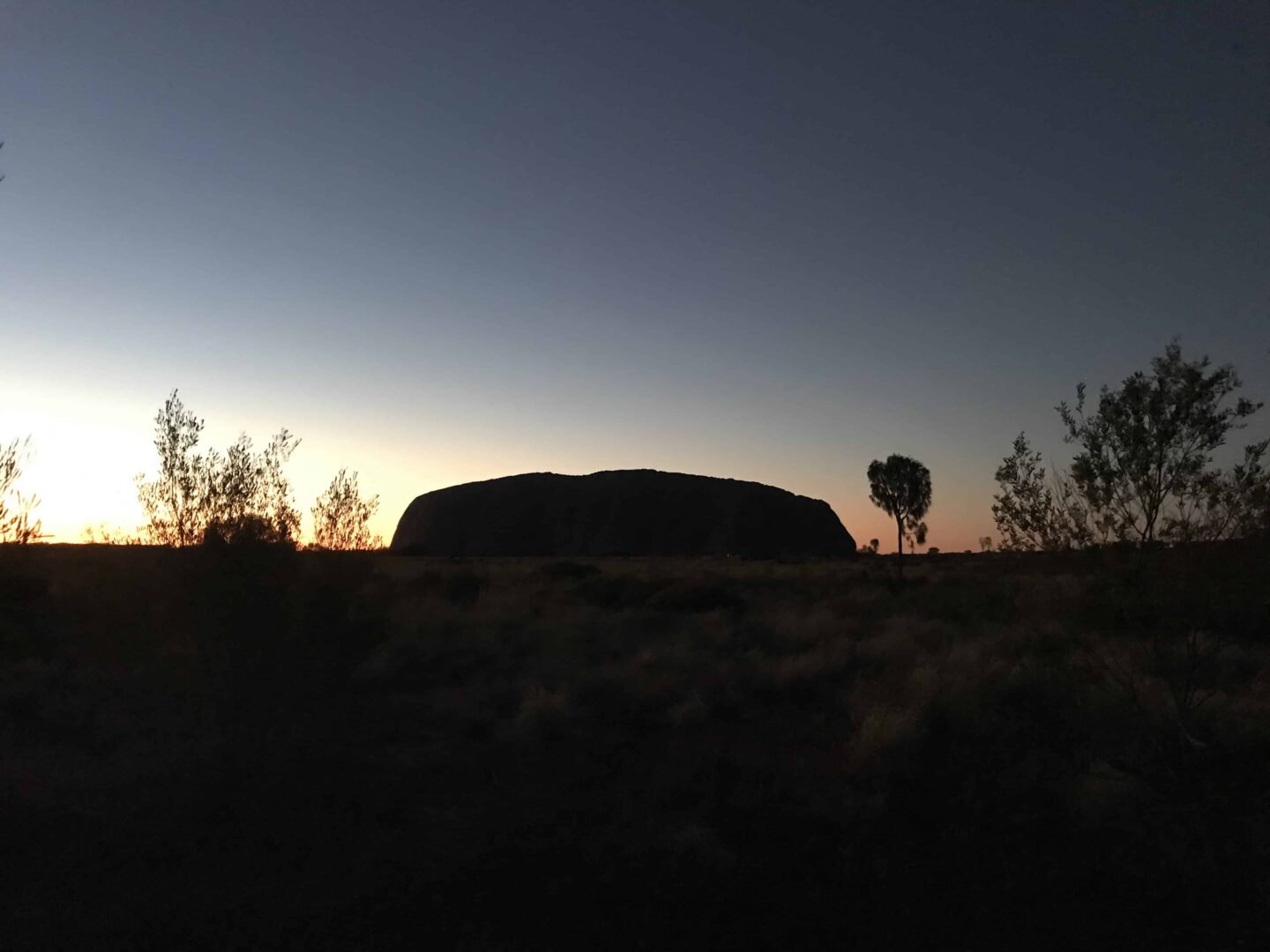 Looking for the perfect tour of Uluru and surroundings? You found it! Find out the best itinerary with the Rock Tours and information about Uluru, Kings Canyon, Kata Tjuta and surroundings. Everything you need to know about the perfect Red Centre itinerary.