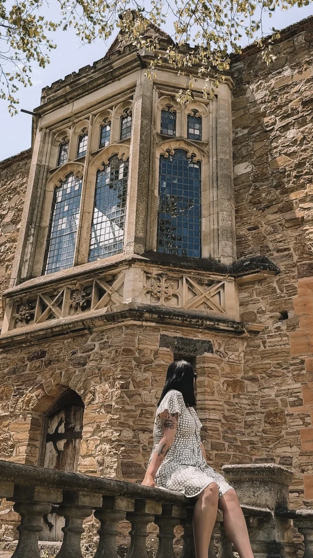 Cheers to 29 🎉
 Celebrated my birthday the only way I know how—by chasing an adventure a little off the beaten path. This time: the incredible @montsalvatartscentre , an arts community that feels like it belongs in an old French village.

I’m so lucky to say that 28 was one of the best years of my life. Endless adventures (probably too many tbh), falling into full-time self-employment across multiple roles I love, building a business that’s (somehow) thriving, writing a lot, adding one very cute puppy to our family, ticking off bucket-list dreams, and soaking up time with my husband.

I wouldn’t change a single thing about being 28—and I’m stepping into the final chapter of my 20s feeling more excited than ever about what’s to come this year! 💜