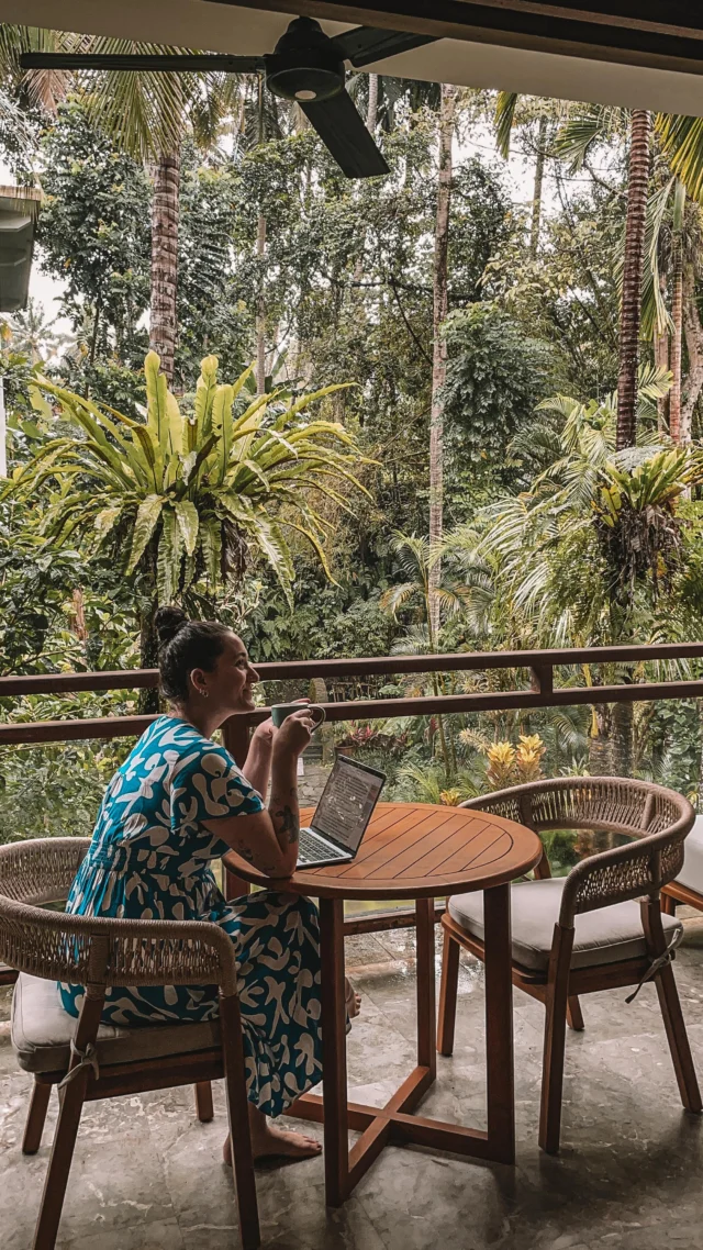 Posting this a little bit late... but the hacks still stand! 

Here are some of the travel hacks I am taking with me throughout 2026 ✈️🤍

The best travel bags @voygtravel 
The only travel washer you need @dezitrekgear 

#travelfavourites #travelessentials #packingsmart #travelmusthaves #traveltips