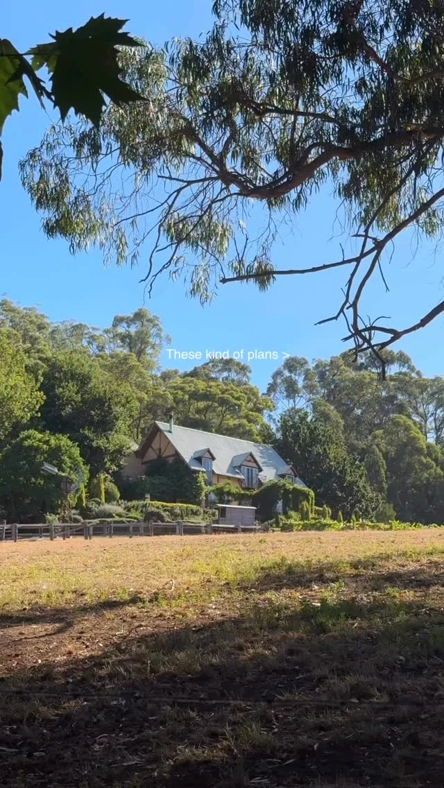 All I ever really want 😅🏡📚 

@montdusoleil 
@yarravalleydandenongranges